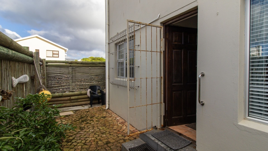 Commercial Property for Sale in Franskraal Western Cape